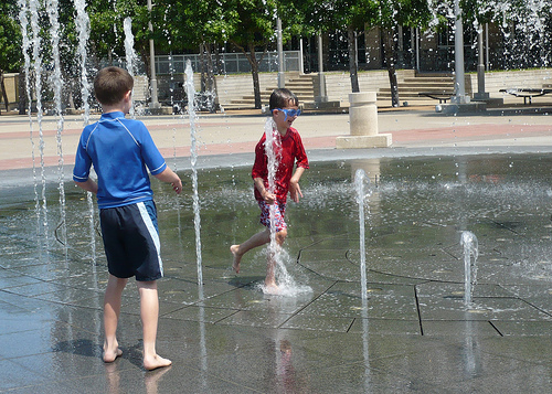 Benton and Carson in the Fountains