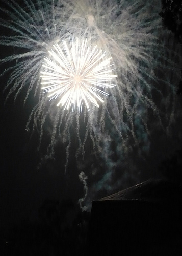 Plain City, Ohio Fireworks -- July 4, 2009