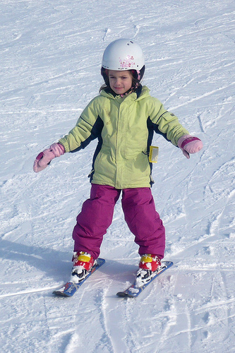 Alana solos down the bunny hill